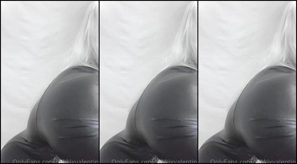 Nikkixvalentine 2417321109 01 12 2023 Continuing My Of Birthday Celebration Here Is My Full Length Black Cat Ppv For Free