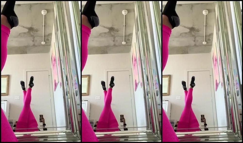 Goddess Pussyfoot Aka U186296307 Onlyfans A Little Stretching T1