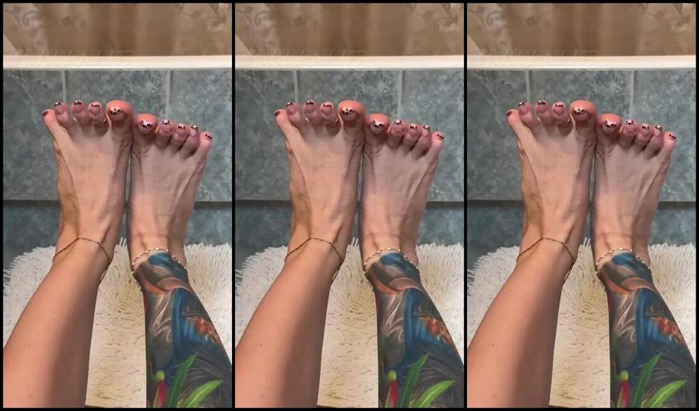 Greek Goddess Li Aka Greekli77 02 06 2025 Onlyfans Video That Feeling When I Finally Take My Socks Off And Can Stretch My Toes Gtgtgtgt