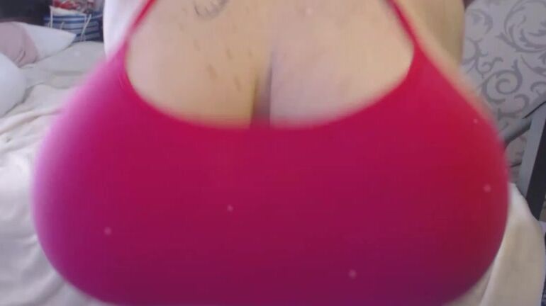 Daytonahale Slow Motion Jugs In Tank