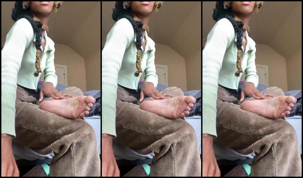 Zafeetllc Onlyfans Wiggling These Sexy Feet For You