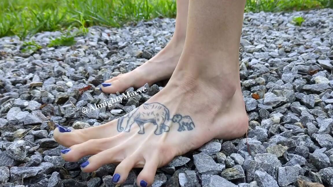 Almighty Maeve Nicknamed Almightymaeve 07 10 2025 Onlyfans Video A Little Collection Of Clips My Partner Took While We Were In Nc I Love Lla