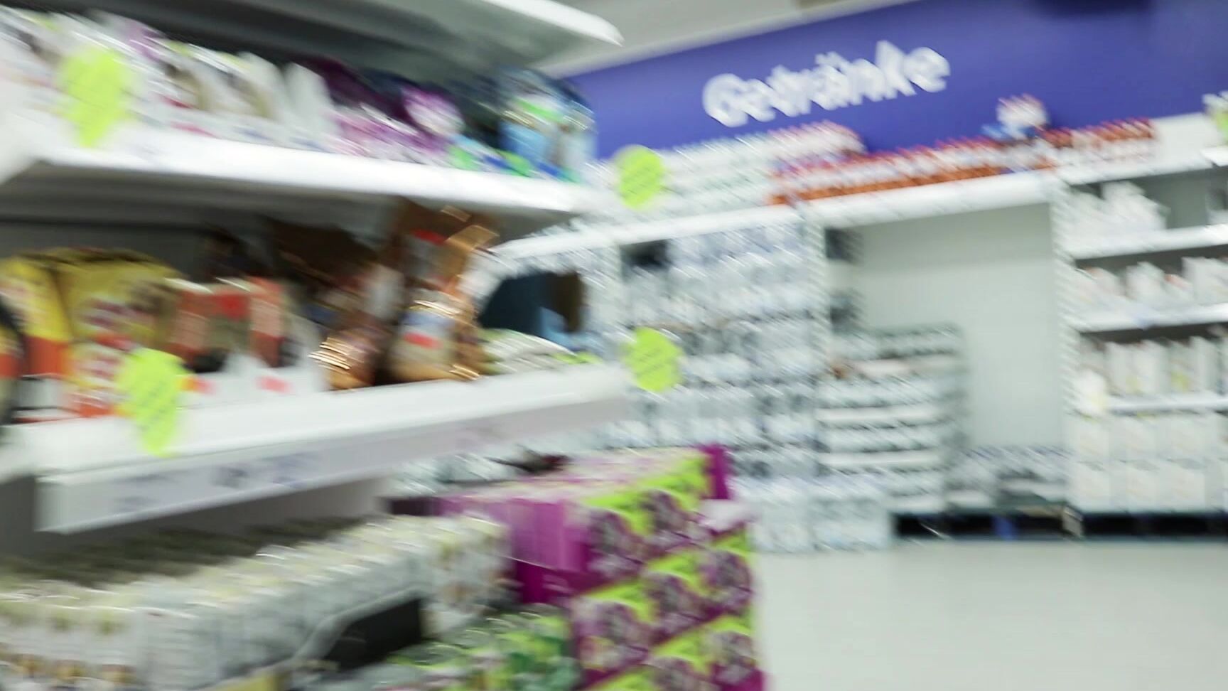 Facials, Flashing, Outdoor Public Blowjobs, Public Blowjob, Public Outdoor 1mandala1 crazy blowjob in crowded discounter ManyVids