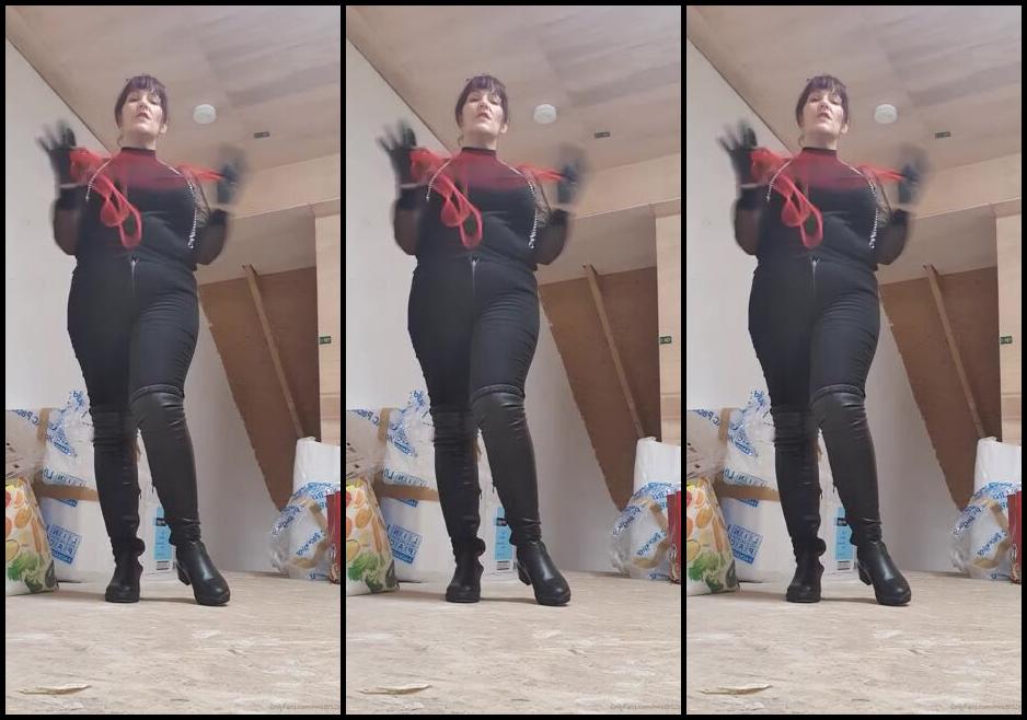 Miss B Nicknamed Missb52S Onlyfans 01 03 2022 Kept Locked In My Attic