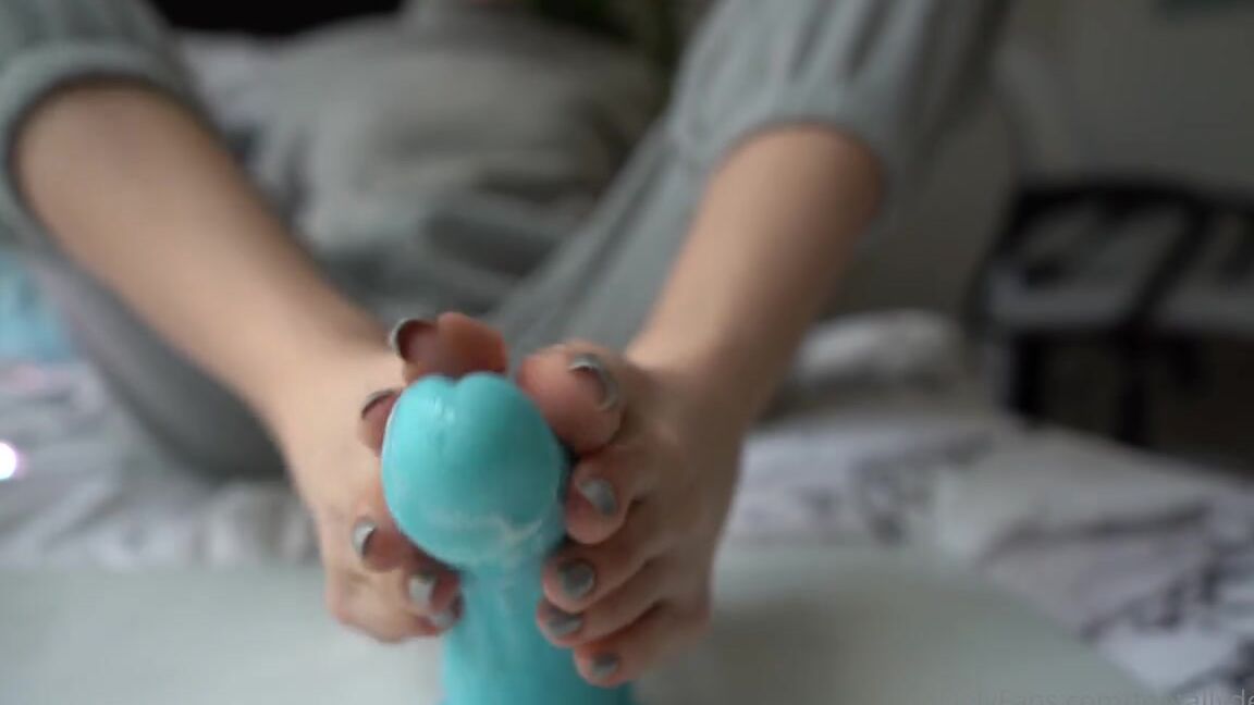 Toetallydevine Onlyfans Holo Nails Fj Tags Footjob Holo Pedip