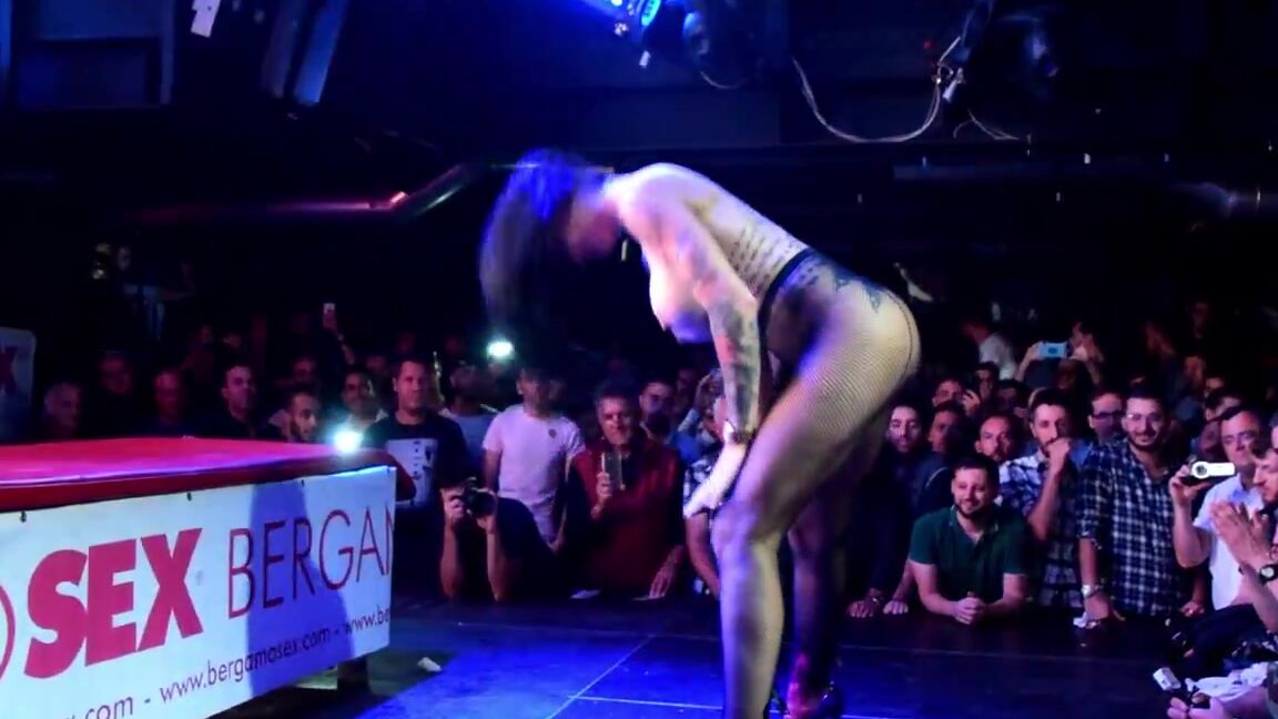 Aixmen Paris Stupenda Sofia Cucci At Bergamosex