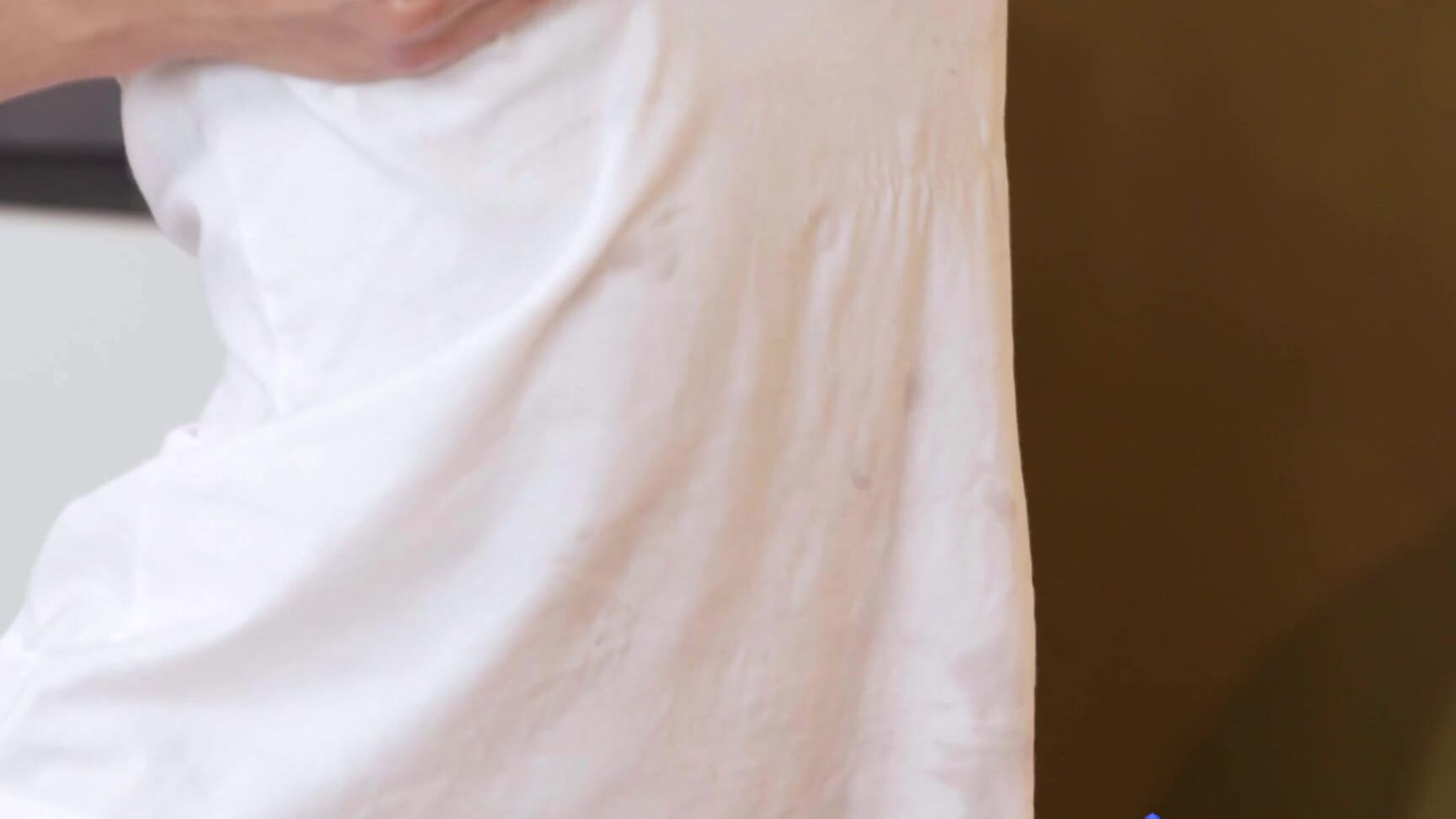 Wet, Massage, Pussy Fingering, Oil, Lesbian Emma Brown, Kira Zen. Intense orgasms for lesbian babes SiteRip