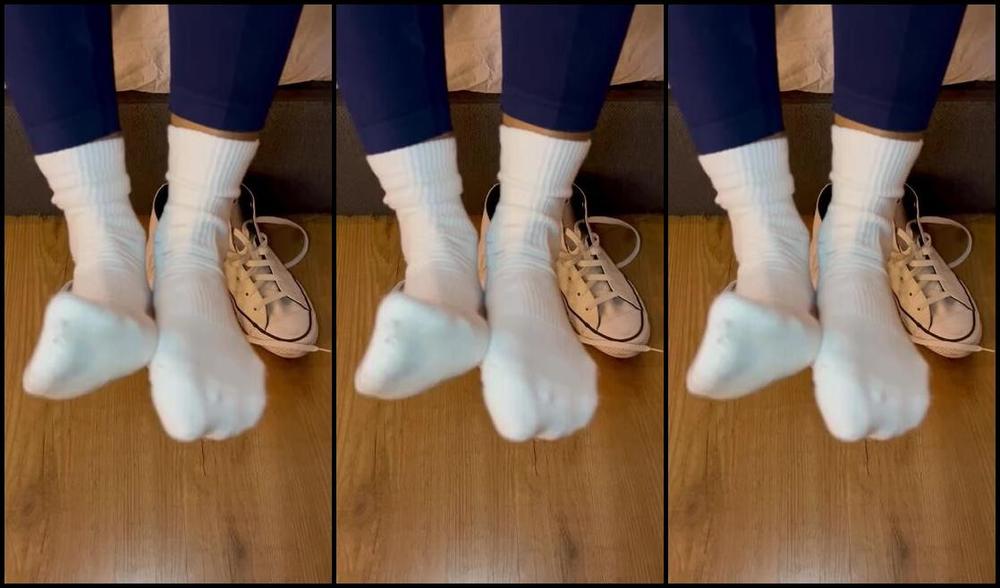 Stillsinning Nicknamed Stillsinning Onlyfans Just Imagine The Smell Of My Post Workout Socks Swipe Right 2