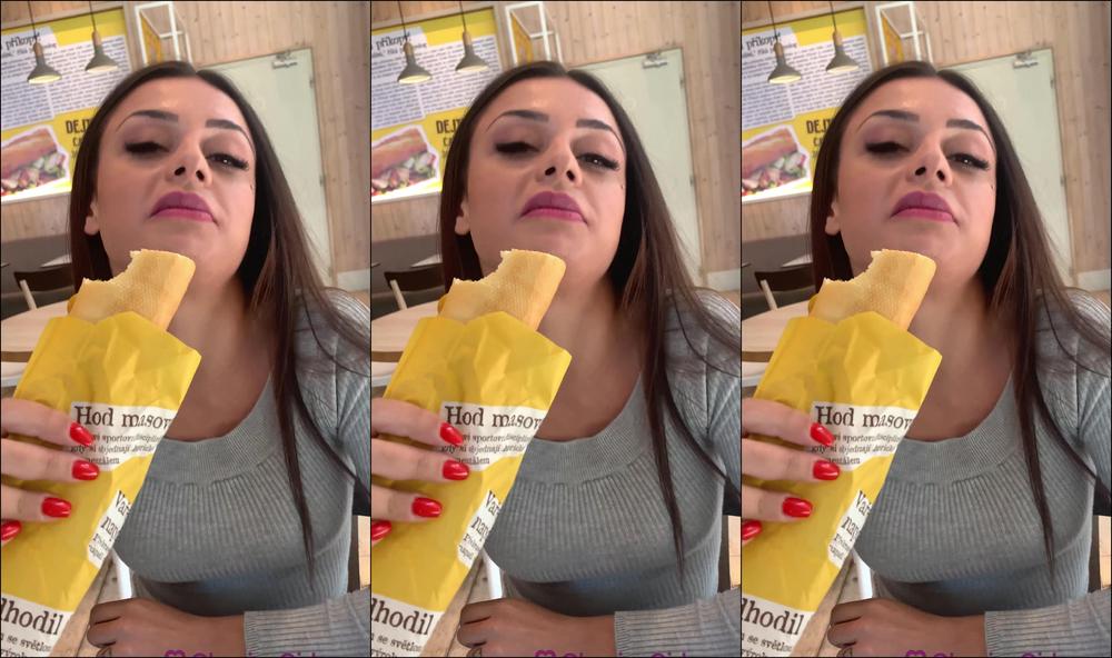 Martina Smeraldi Glaminogirls Sex In The Restaurant Toilet