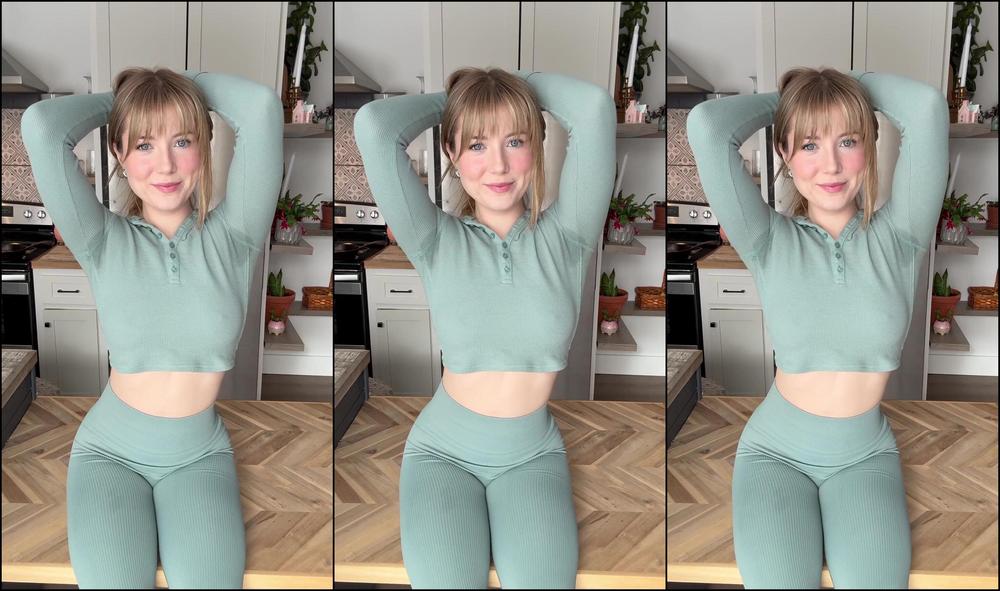 Babybunnnie 3617408250 12 23 2024 I Can Never Seem To Keep My Clothes Dry Wether It Be Sweat Or Grool Or