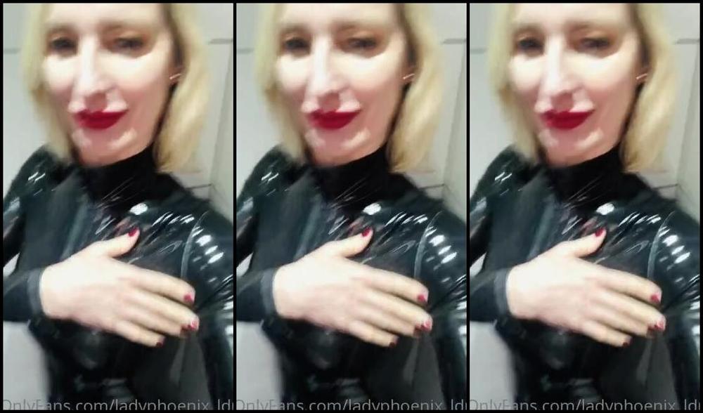 Lady Phoenix Nicknamed Ladyphoenix Ldn Onlyfans Weird Wednesday It S Wet Outside And It S Wet In My Pussy Today As I Plan Some Naughtinesswhat