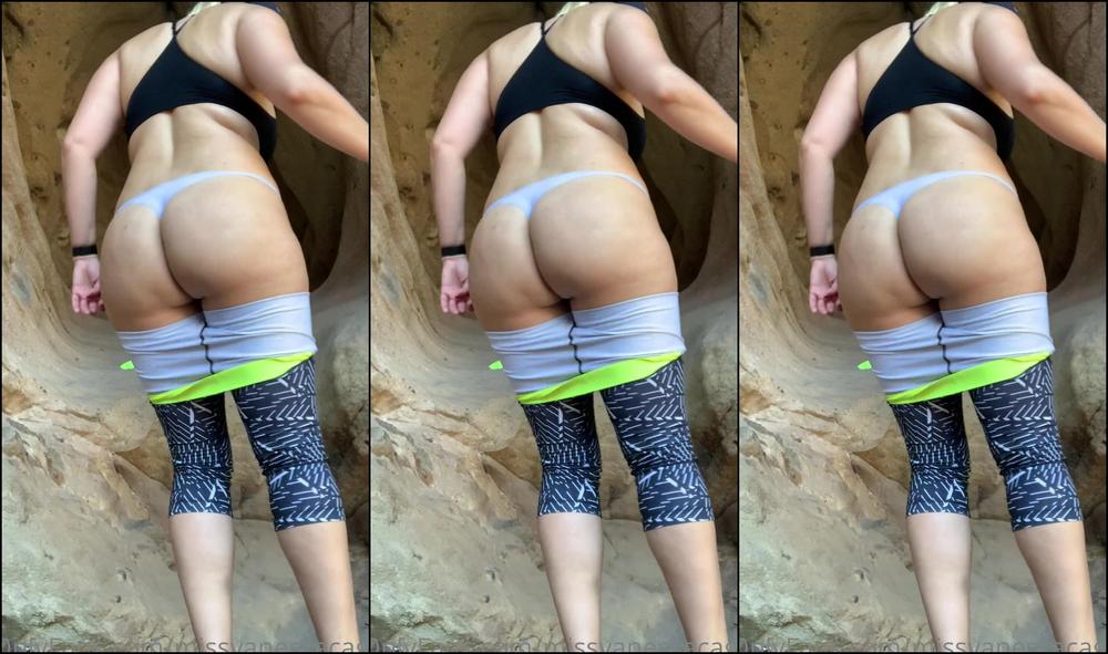 Vanessa Cage Yy Qnogi