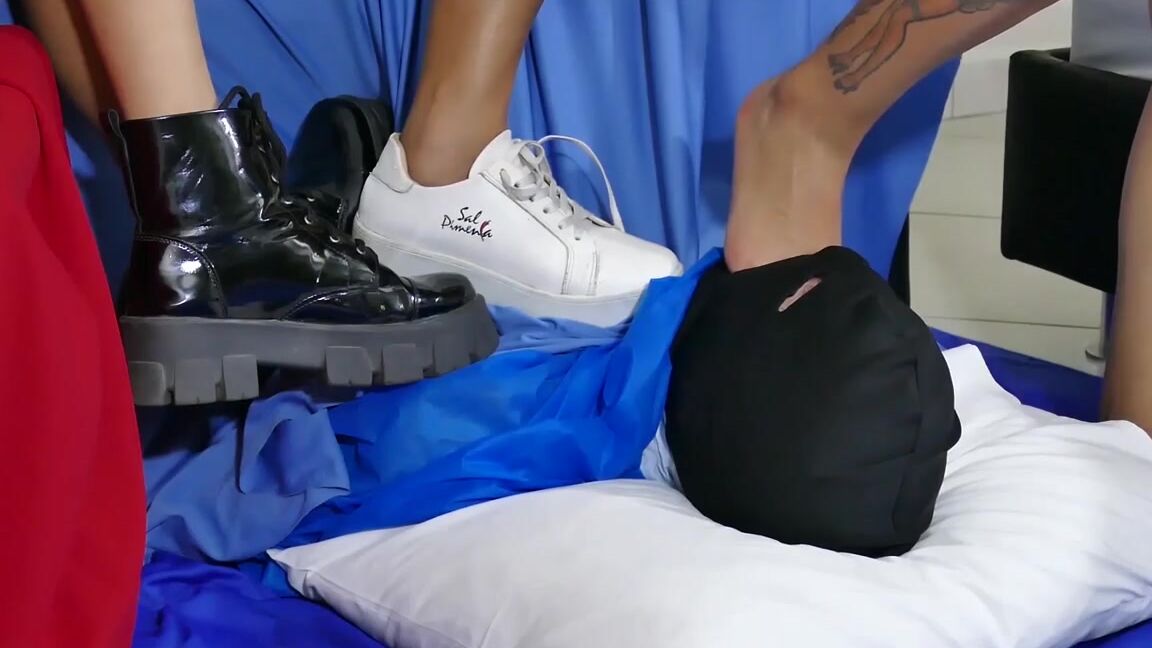 fetish place lesson how to make slave obey her orders and worship her sneakers socks and feet Clips4Sale