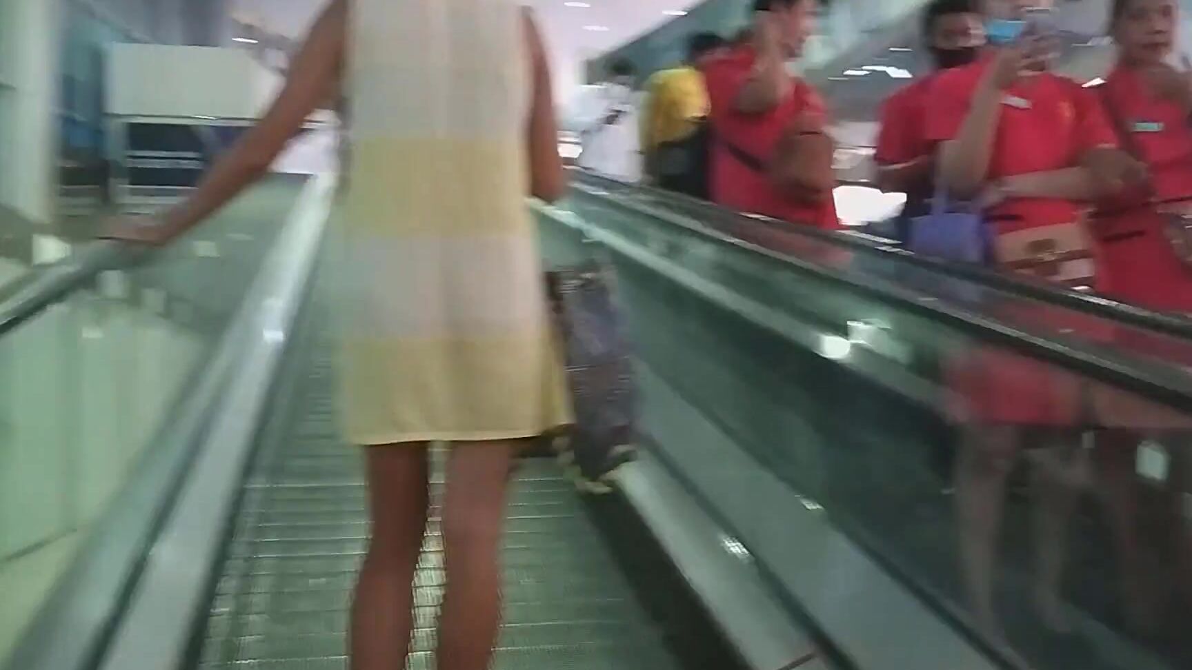 dream4angel no panties at shoping mall pussy n butt plug public flashing Pornhub