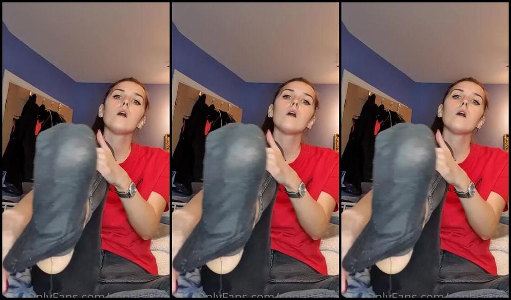 Miss Sophia Truee Vip Nicknamed Sophiatruee 10 28 2020 Onlyfans Video Hot Sweaty Stinky Feet Tease