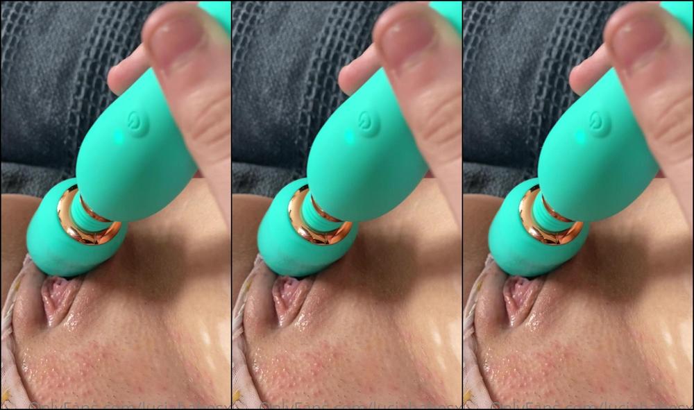 Luciaferxo Watch Me Cum On My Sofa