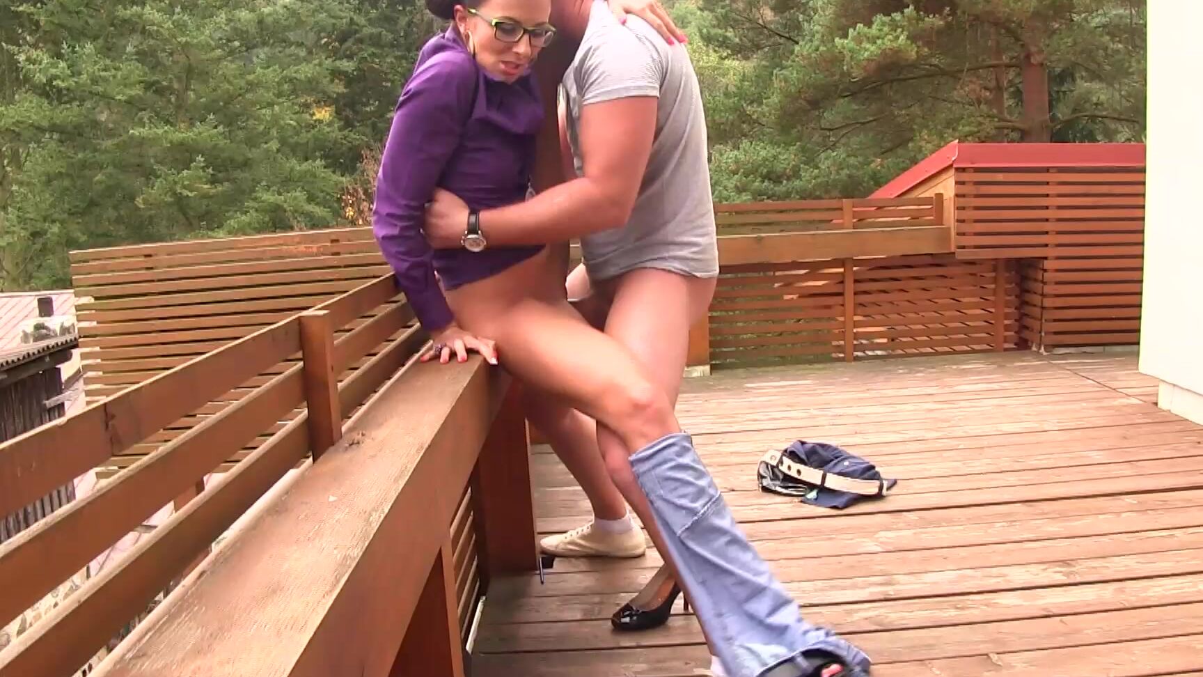 Shaved Pussy, Pissing, Brunette, Cumshot, Outdoors, Natural Tits, Hardcore, Small Tits, All Sex, Oral Lara - Pissing In The Name Of Science SiteRip