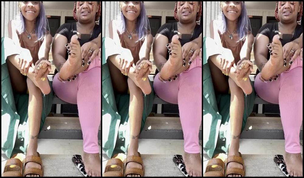 Zafeetllc Onlyfans Cookieebabi And I Chit Chatting Outside Wiggling Our Toes