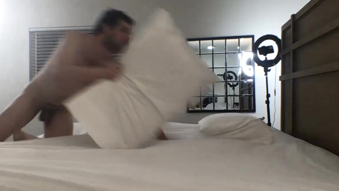 185-nybisexcouple-201218