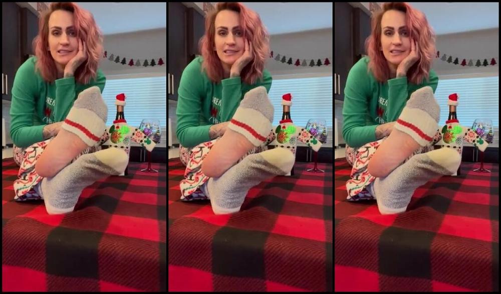 Thefantasychest Onlyfans It S Your Most Nut Busting Time Of The Year Part 1 Dreamin Of A Wine Christmas Put The Tu 1P