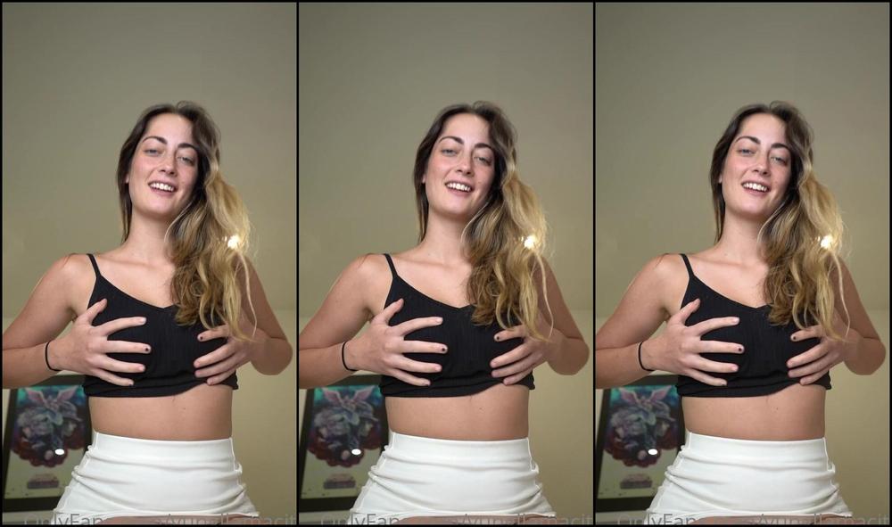 Lilyalcott 2194525503 08 16 2021 Full Video In Your Messages I Play With My Pussy From This View For A Bit