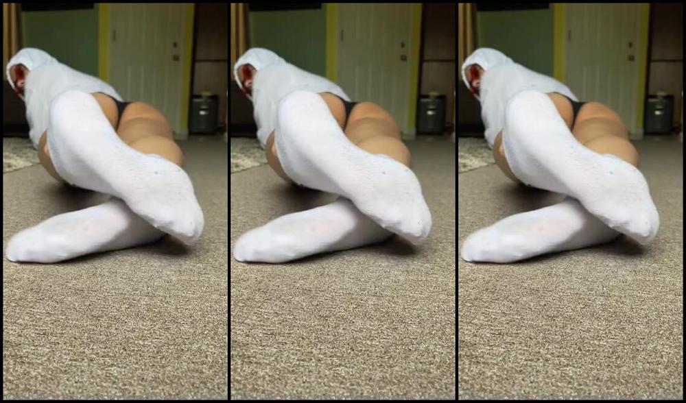 Deedeericanfeet Onlyfans As Requested No Show Socks And Booty