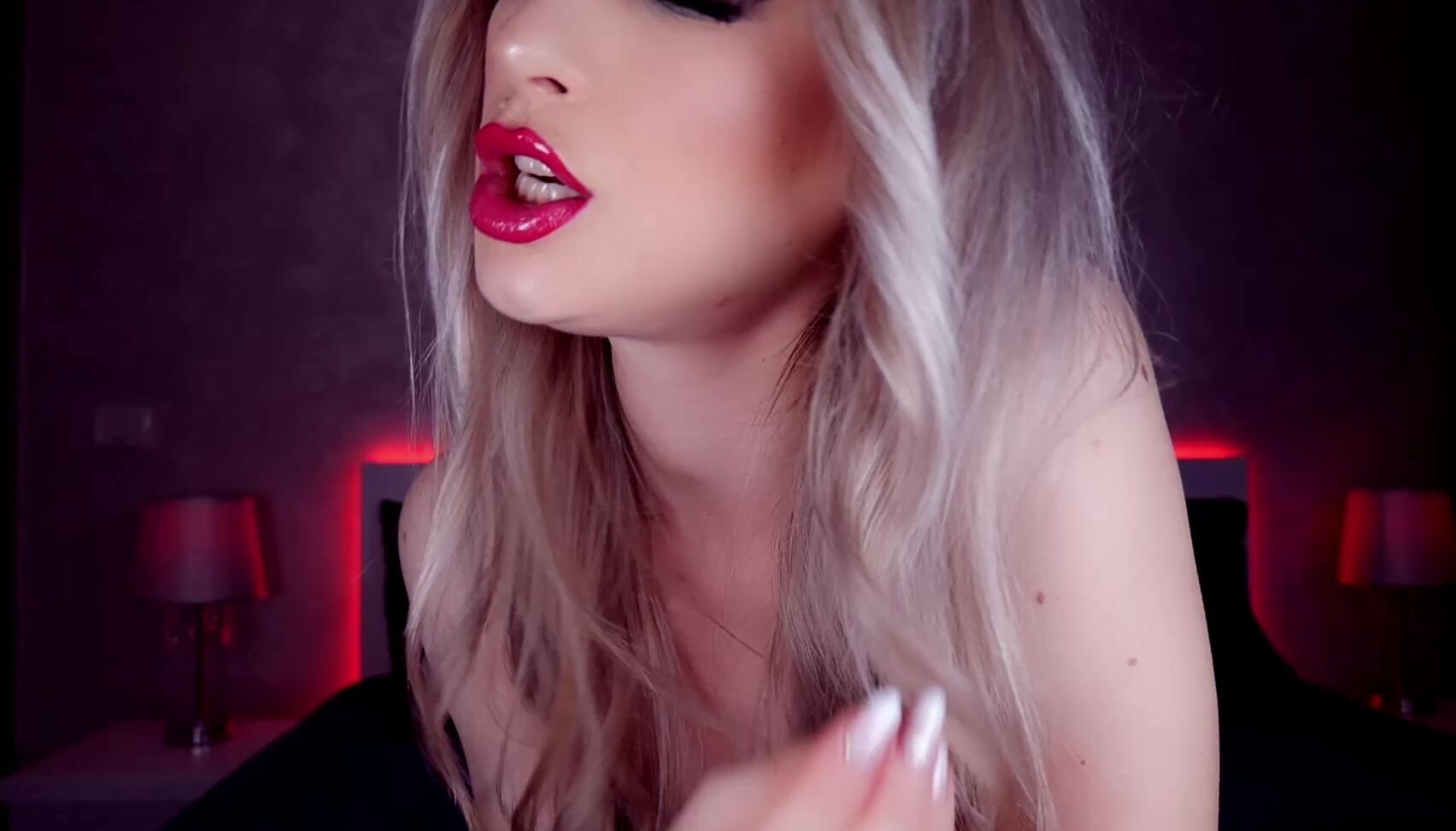 MissAmellia Lick Your Sticky Cummies For Step Mommys Mouth Manyvids