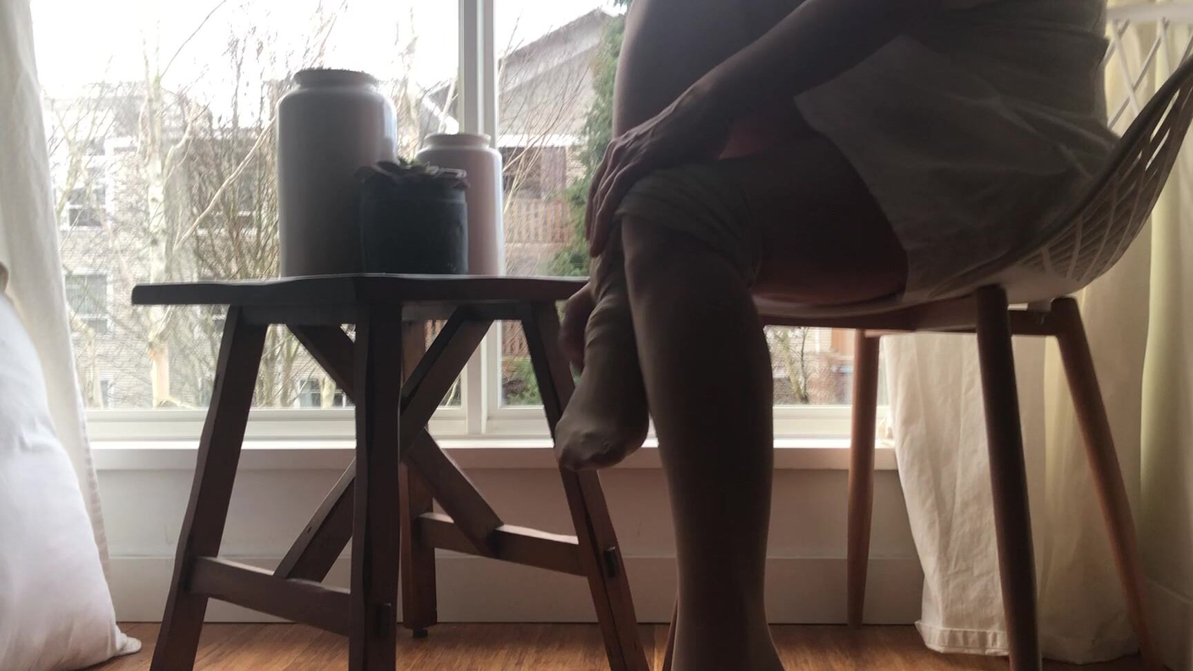 Beneathmytoes You Saw Me Take Them Off So Here S Me Putting Them On