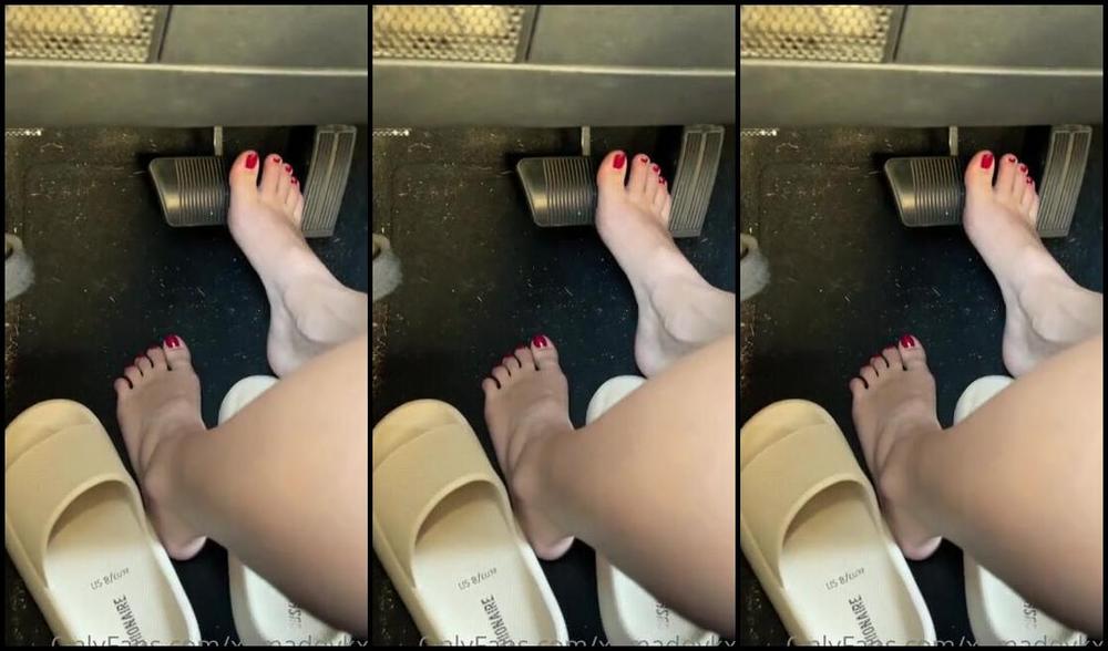 Goddess Kaylee Aka Xomaddykxo Onlyfans Cruising Around Town Barefoot Ugh The Best Feeling Is The Pedal Underneath My Soles Major Perksp