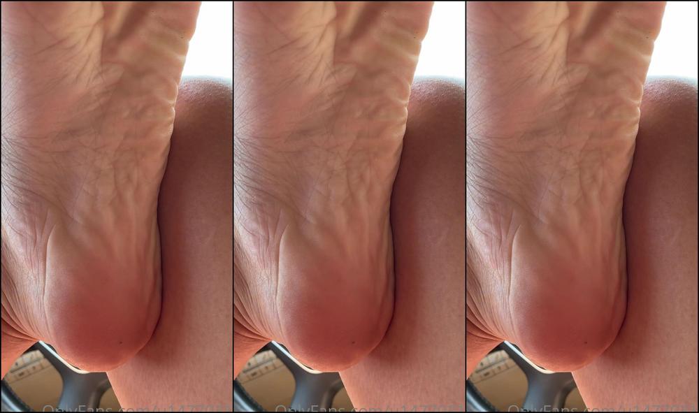 Solidgoddess In My Car Waiting For My Order To Be Ready Thinking About You Guys