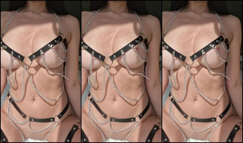 Atomicbrunette18 225