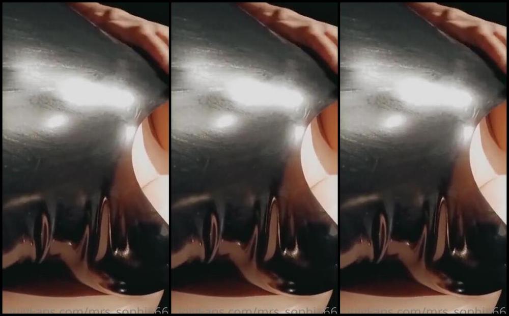 Mistress Sophie Nicknamed Mrs Sophie667 Onlyfans Come Shine My Latex A Goddes Should Never Shine Her Own Latex 4Iy