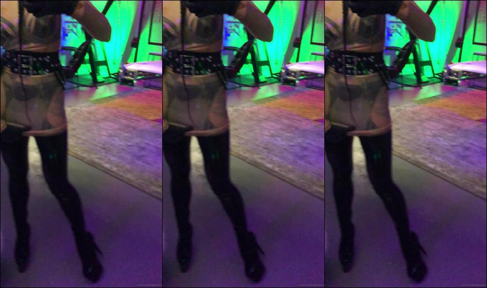 Goddesstangent Latex Goddess