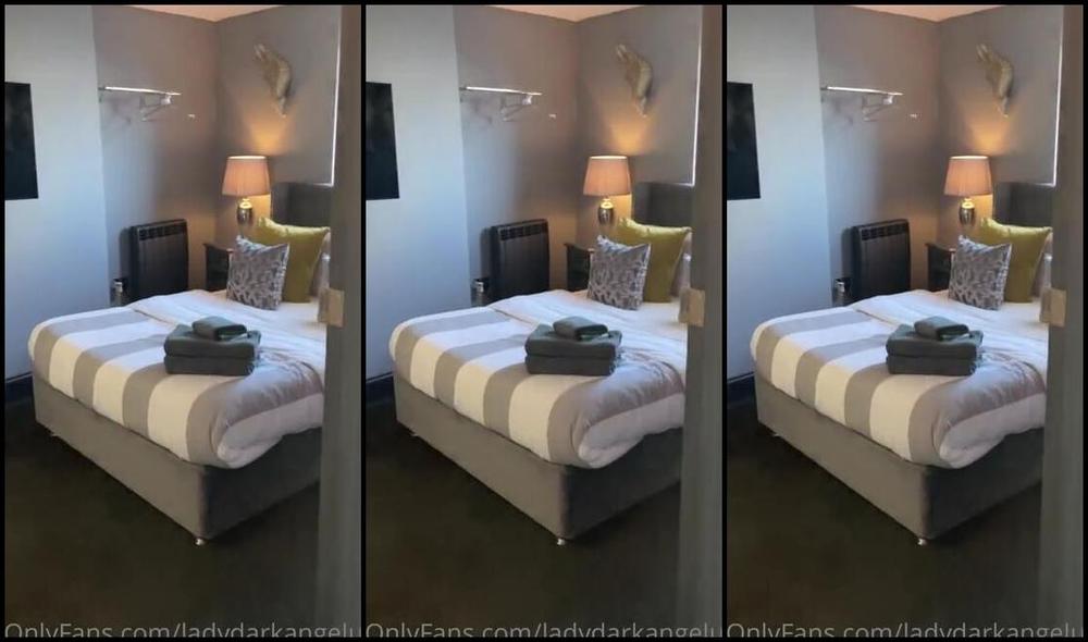 Ladydarkangeluk Onlyfans Just Arrived At The Apartment In Brighton Traffic Was Horrendous It S So Super Cute Three Bedrooms