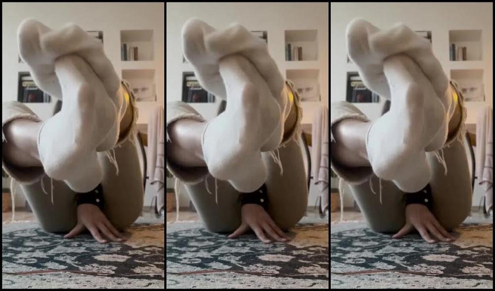 Jane Aka Janesocks7 Onlyfans Instructions For The Sock Lover 2