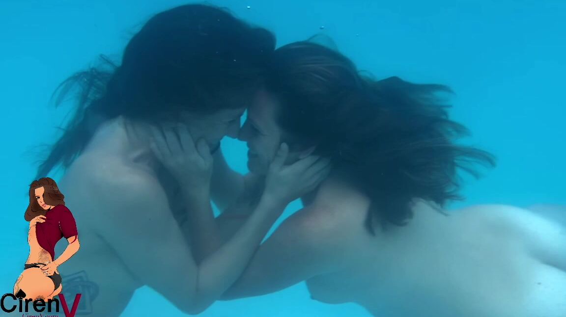 Underwater Fetish,Swimming,All Natural,Hairy Bush,Tattoos ciren verde nude swimming in friends pool ManyVids