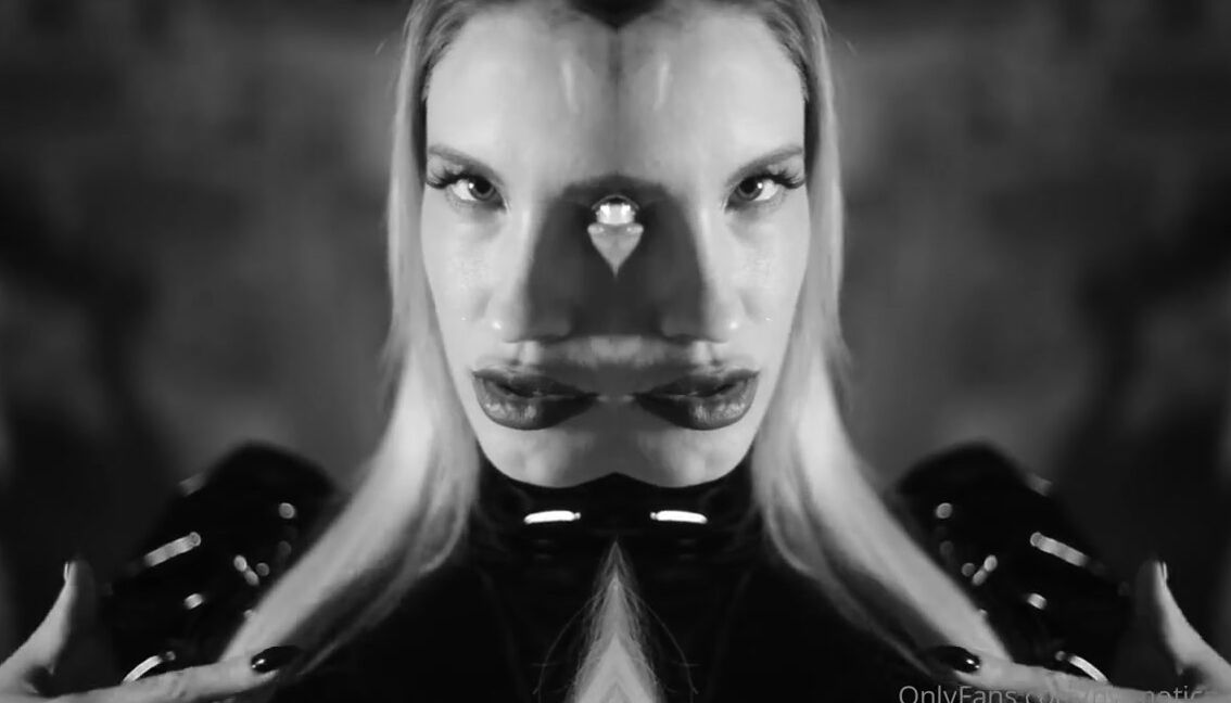 Goddess Natalie Nicknamed Goddessnatalie Onlyfans I Told You I Was A Witch