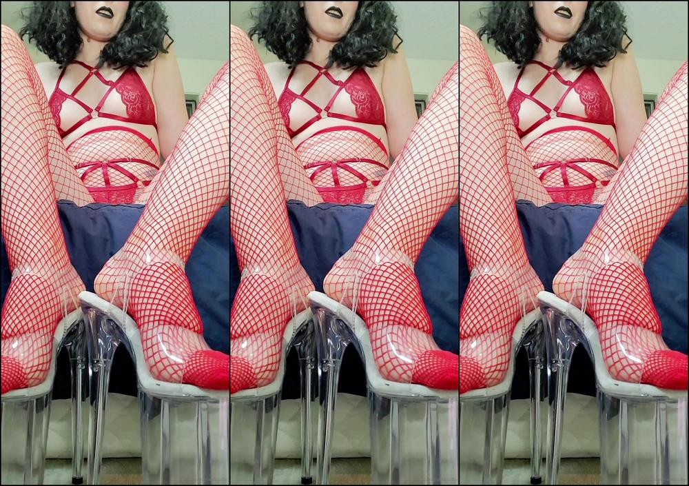 Giantessclips The Devil Inside Starring Lanna Lannaluxxx For More Of Lanna Check Her Onlyfans Page