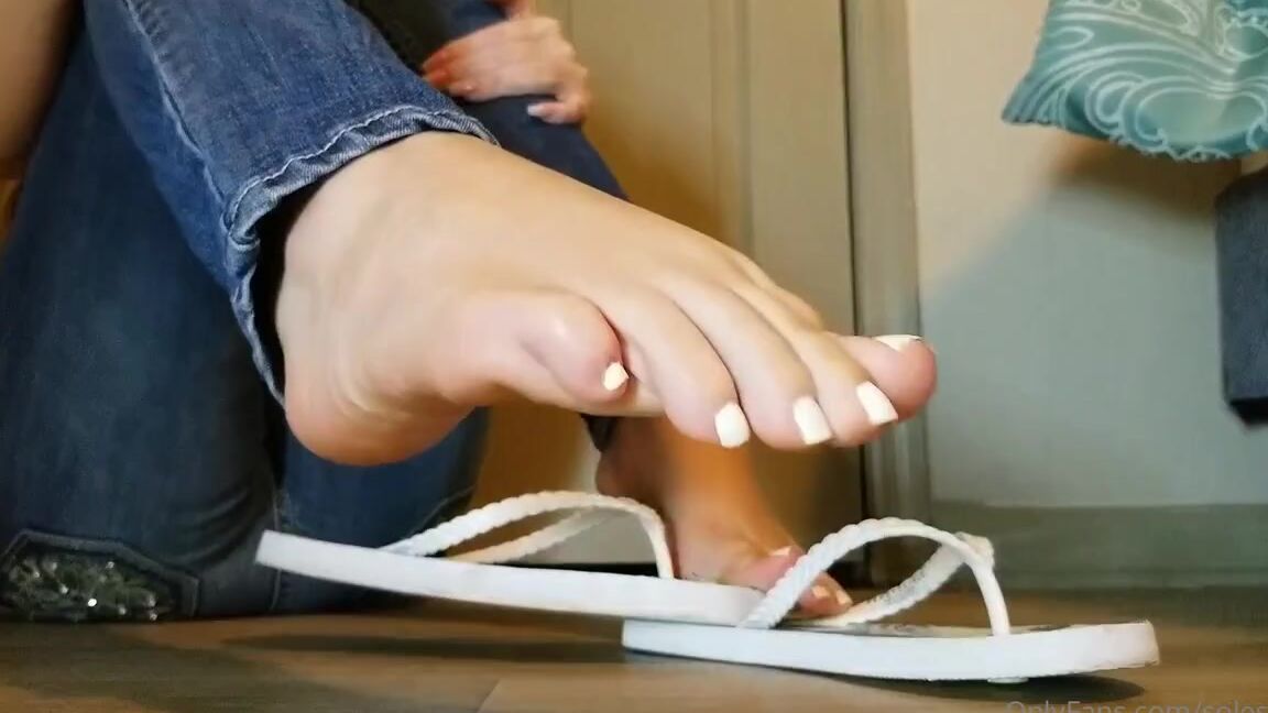 Solesnack Nicknamed Solesnack Onlyfans A Little Sandal And Sole Action To Spice Up Your Saturday