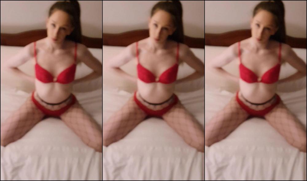 lunaquinn-17-05-2021-2111211916-part-one-of-a-two-parter-watch-me-play-around-on-my-bed-making-you-want-to-fuck-me