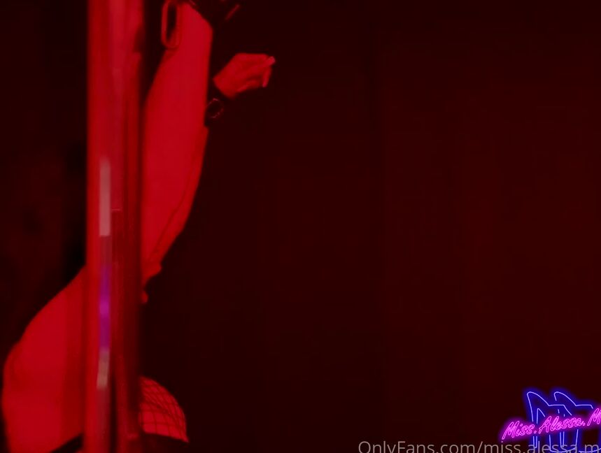 Missalessamilano Onlyfans Do You Like My Big Lip Rubber Gag Who Wants Me Punished Tell Me Why