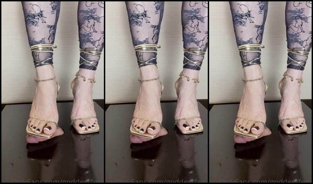 Fendi Feet Aka Goddessfendi Onlyfans I Love Stomping On His Dick W My Sexy Heels How Pathetic Is He 2P