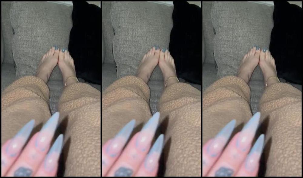 Fendi Feet Aka Goddessfendi Onlyfans Trying Out A New Color I Ll Make Some Vids Tomorrowp