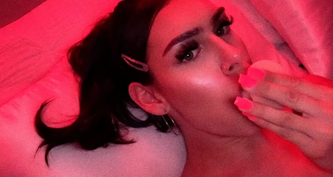 Tgirl4You 863106982 09 09 2020 School Girl Deepthroat