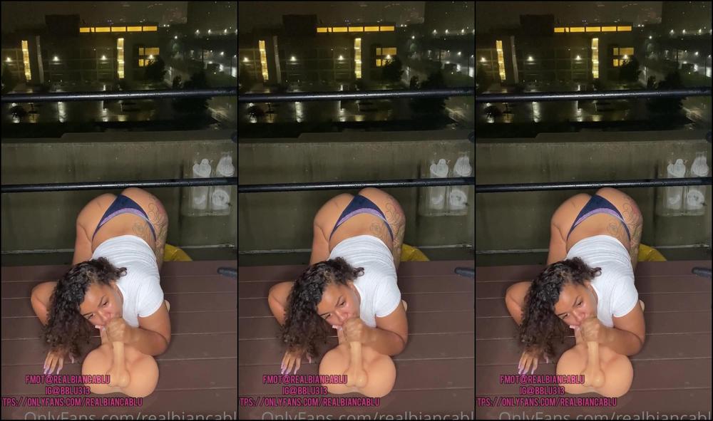 Realbiancablu I Almost Got This Ass Zapped Would You Fuck Me In The Rain Sent To