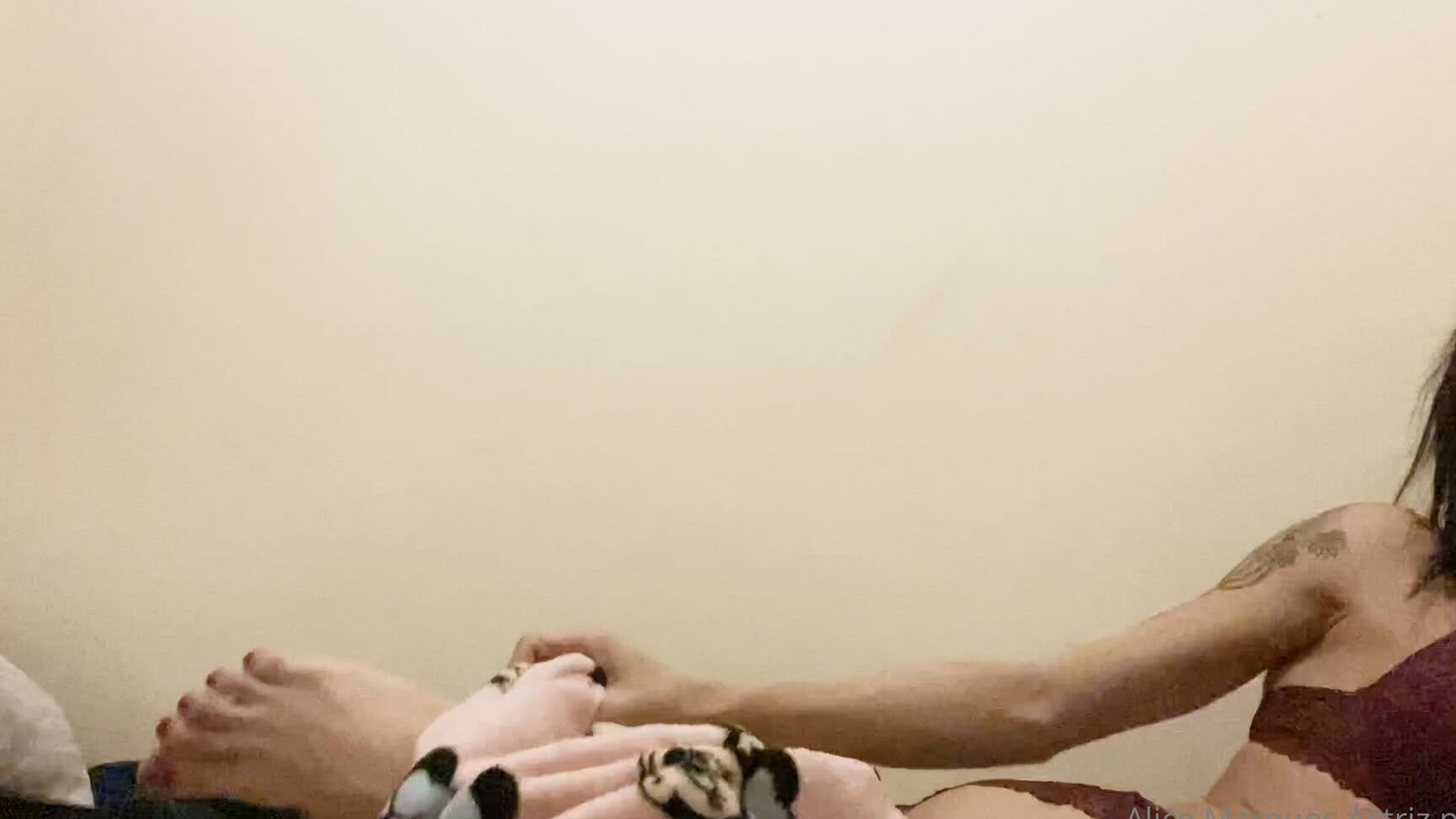 tgirl-brazil-25-11-2020-1325794740-estoy-mirando-una-pel-cula-en-netflix-pero-necesito-correrme-si