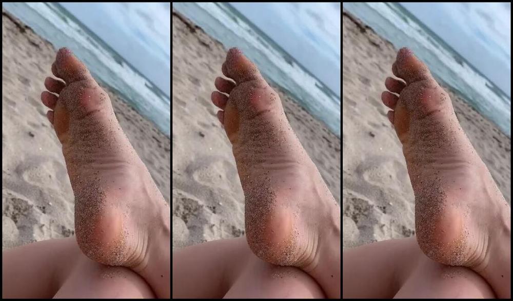 Goddess Christine Nicknamed Findomchristine Onlyfans Lick Up Every Little Grain On Sand Wf