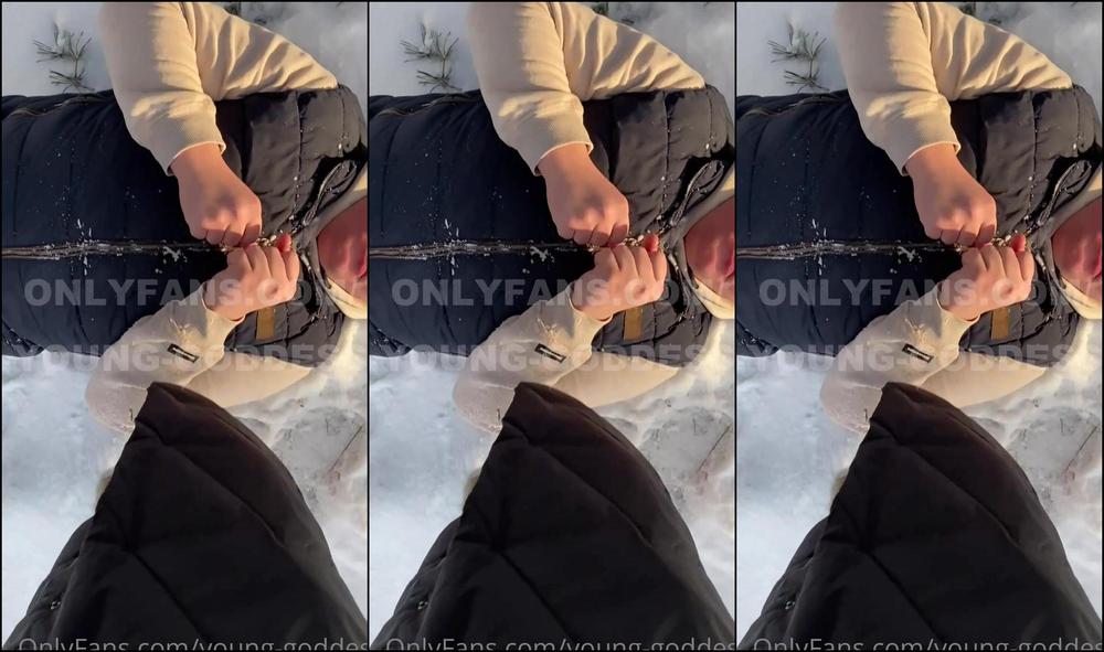 Young Goddess It S A Wonderful Day To Beat Someone In The Snow