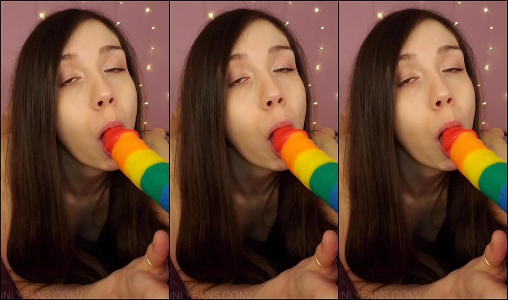 Misslaylamae Showing You Just What I D Love To Do To Your Cock If