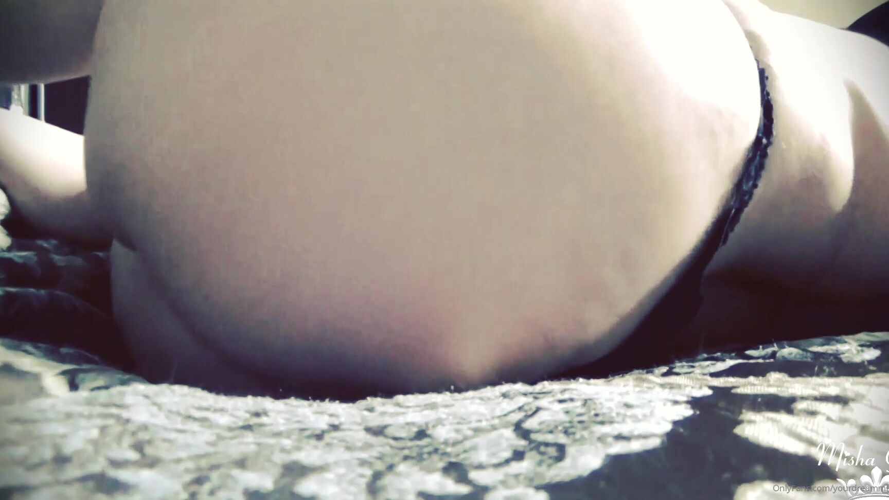 Thegoldyrush My Mesmerizing Body And Joi